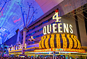Das 4 Queens Hotel und Casino in der Innenstadt von Las Vegas. Das Hotel wurde 1966 eröffnet, verfügt über 690 Zimmer und ist Teil der Fremont Street Experience.