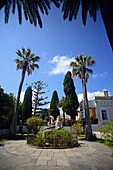 Der sterbende Achilles (Achilleas thniskon) in den Gärten des Achilleion-Palastes im Dorf Gastouri (Sisis geliebter griechischer Sommerpalast), Korfu, Griechenland