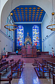 Das Innere der Kathedrale in San Salvador, El Salvador. Die Kathedrale wurde am 19. März 1999 fertiggestellt und eingeweiht.