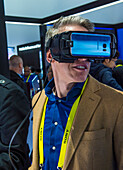 Virtual-Reality-Vorführung am Samsung-Stand auf der CES in Las Vegas, der weltweit führenden Messe für Unterhaltungselektronik.