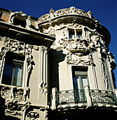 Palacio Longoria, Close Up