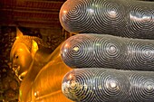 Detail der Zehen des großen liegenden Buddhas