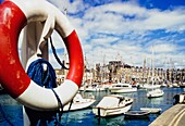 Rettungsring am Hafen von Weymouth