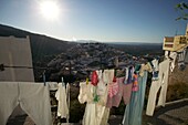 Stadtbild mit Wäscheleine im Vordergrund, Fes,Marokko