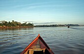 Boot auf dem Tambopata-Fluss, Tambopata, Peru