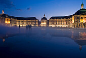 Place De La Bourse bei Nacht