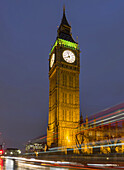 Big Ben in der Abenddämmerung; London, England