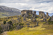 Los Frailones, massive vulkanische Säulen bei Cumbemayo; Cajamarca, Peru.