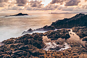 Sonnenuntergang am Pantai Semeti; Lombok, Indonesien