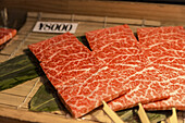 Wagyu-Rindfleisch auf dem Markt; Tokio, Kanto, Japan