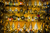 Lichter zum Verkauf, Khan al-Khalili Basar; Kairo, Ägypten