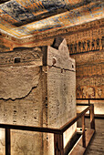 Sarkophag in der Grabkammer, Grab von Ramses IV, KV2, Tal der Könige, UNESCO-Welterbe; Luxor, Ägypten.