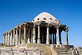 India, Rajasthan, Temple at Fort Kumbhalgarh; Kumbhalgarh