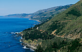 USA, California, Highway along ocean's shoreline and hills; Big Sur