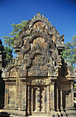 Kambodscha, Siem Reap, Angkor Wat, Außenseite einer Steinstruktur; Banteay Srei Tempel