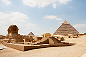 Die Sphinx und die Chephren-Pyramide, Gizeh, Al Jizah, Ägypten