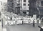 Stummer Protestzug gegen die East St. Louis Riots, New York City, New York, USA, Underwood & Underwood, 28. Juli 1917