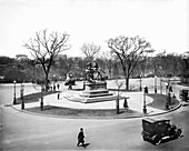 William T. Sherman Statue, Central Park, New York City, New York, USA, Detroit Publishing Company, between 1905 1nd 1915