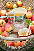 Soothing effect: apple tea, apple steam bath, apple peel tea, apple mask