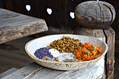 Ingredients for incense blends for more energy