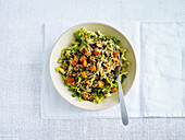 Veganer Sauerkraut-Kürbis-Salat