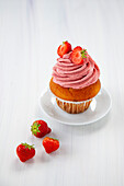 Cupcakes with strawberry topping