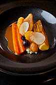Braised fruit with vegetables