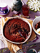 Self Saucing Pudding mit Schokolade und Kastanien