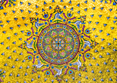 Deckenmuster-Mosaik Notre-Dame de la Garde, Marseille, Frankreich. Erbaut in den 1850er Jahren,