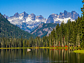 USA, Washington State, Kittitas County. Cooper Lake in the Central Washington Cascade Mountains.