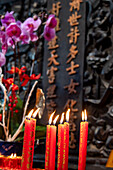Vietnam, auch bekannt als Vietnam, Ho-Chi-Minh-Stadt, auch bekannt als Saigon. Chinesischer Tempel. Kerzenopfer.