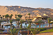 Vereinigte Arabische Emirate, Abu Dahbi, Qasr al Sarab, Qasr al Sarab Hotel und Dünen