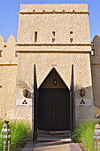 Vereinigte Arabische Emirate, Abu Dahbi, Qasr al Sarab, Spa Eingang