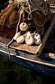 Fischernetze und Schwimmkörper,Kotor Montenegro.Tif