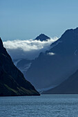 Von Gletschern geformter Fjord, Lilliehook Fjord, Spitzbergen, Svalbard, Norwegen.