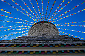 Ein Stupa in den Ausläufern des Mount Siguniang.