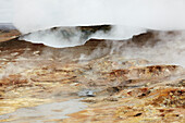 Die heißen Quellen und Fumarolen von Gunnuhver bei Reykjanesviti, Island; Reykjanesviti, Grindavik, Reykjanes-Halbinsel, Island.