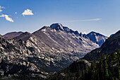 La Sal Mountains an einem schönen sonnigen Tag, Teil der südlichen Rocky Mountains in Utah, USA; Utah, Vereinigte Staaten von Amerika