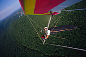 Hängegleiter, fotografiert von einer am Flügel befestigten Kamera; Cumberland Valley, Maryland.