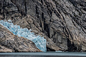Nahaufnahme eines Gletschers im Prins Christian Sund an der Südspitze Grönlands; Südgrönland, Grönland