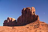 USA, Arizona, Monument Valley Navajo Tribal Park, Camel Butte.