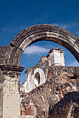 Guatemala, Antigua, die zerstörten Überreste von La Recoleccion (eine Kirche)