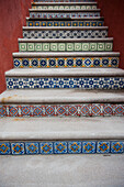 Mexico, Guanajuato, San Miguel de Allende, Staircase with colorful decorative tiles