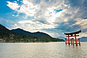 Das schwimmende Torii-Tor; Miyajima, Japan