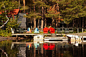 Häuschen am See, Algonquin Park, Ontario, Kanada