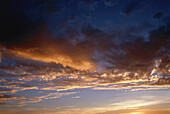 Wolken bei Sonnenuntergang