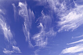 Wolken im blauen Himmel