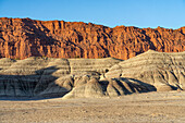 Erodierte geologische Formationen im Ischigualasto Provincial Park in der Provinz San Juan, Argentinien.