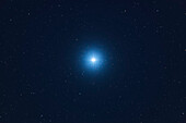 Eine Nahaufnahme von Sirius in Canis Major, aufgenommen im Mondlicht mit dem 130mm f/6 apo Refraktor.