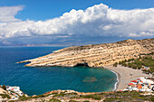 Bucht und Strand von Matala, Iraklion, Kreta, Griechische Inseln, Griechenland, Europa